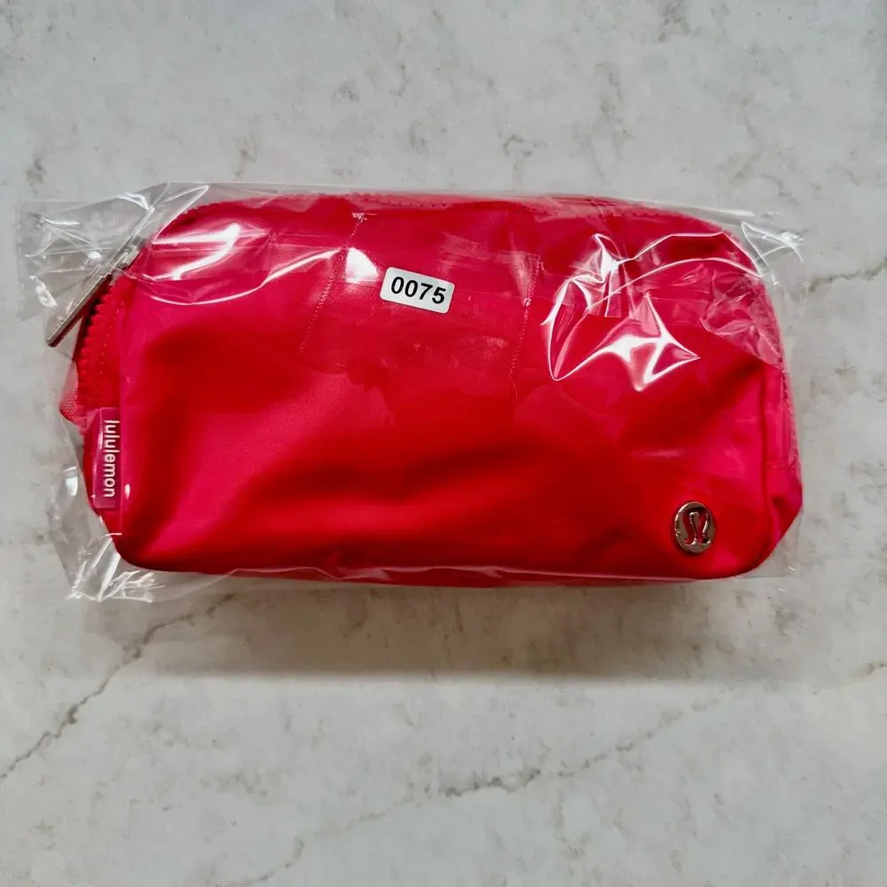 lululemon Everywhere Belt Bag Lip Gloss Pink Nylon Crossbody Y2K Sport Gorpcore - Picture 14 of 15